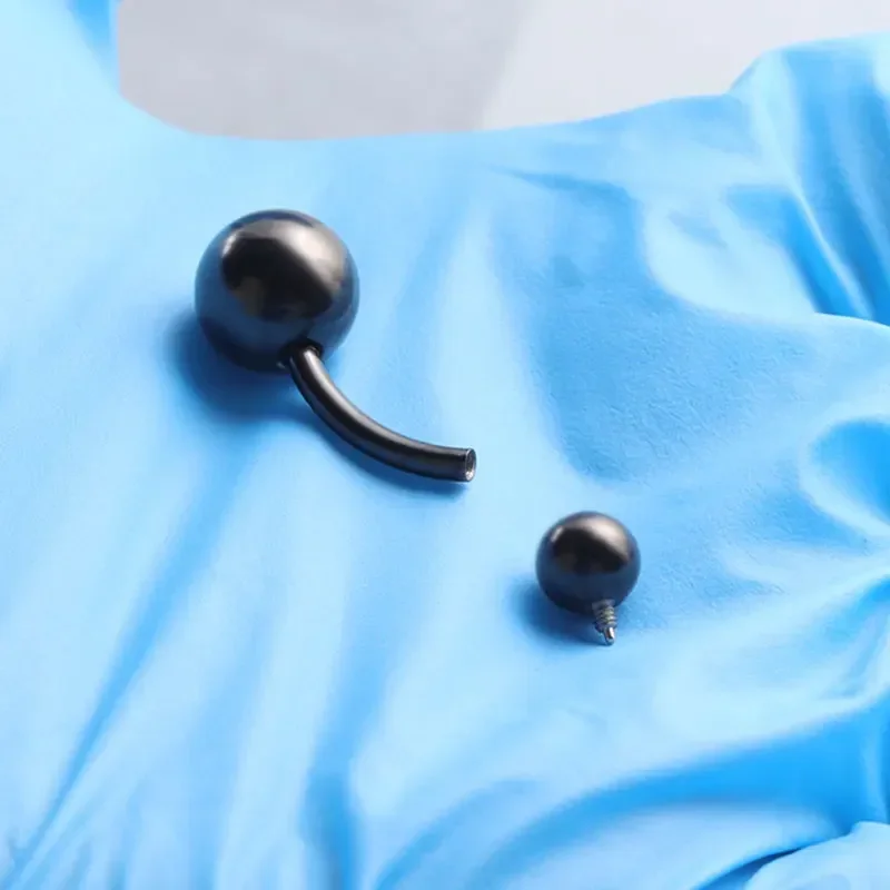 Anillo de ombligo perforado de - Belly Bar Titanium reseña y precio